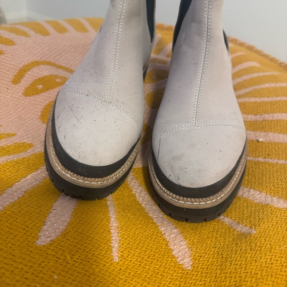 Toms Booties - Picture 2 of 8